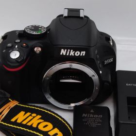 5580ショット！良品 ★ Nikon デジタル一眼レフカメラ D5100 ボディ