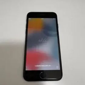 iPhone7 ブラック 本体