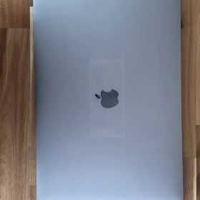 MacBook Pro 15 2017 i7 3.1GHz 1tb 16gb