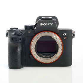 【中古】 (ソニー) SONY ILCE-7RM3 アルフア7R III ボデイ【中古カメラ デジタル一眼】 ランク：B