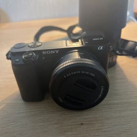 SONY ミラーレス α6000 望遠レンズ付き