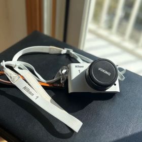 Nikon 1 j1 ミラーレス カメラ 一眼