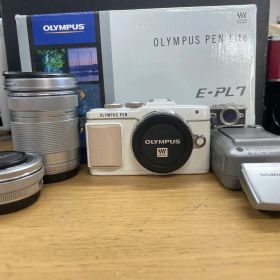 美品 動作品 Olympus E-PL7 ダブルズームセット ミラーレス一眼