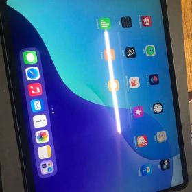 iPad pro 第4世代12.9インチ