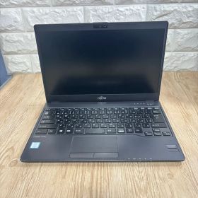 富士通lifebook U937/R i5第7世代#5098￼