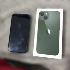 Apple iPhone 13 ミッドナイトグリーン 本体
