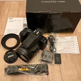 Nikon COOLPIX P950 クールピクス コンパクトデジタルカメラ 動作も写りもOK 新品時のマット感あり、かなりキレイ 付属品多数 未記入保証書