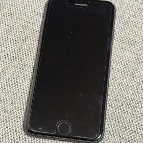 iPhone 8 256GB docomo SIMロックあり