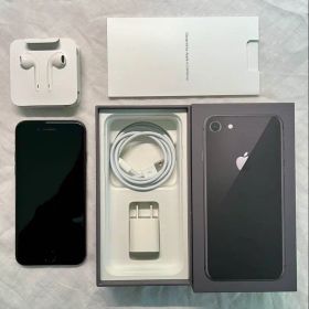 Apple iPhone 8 Space Gray 256GB SIMフリー