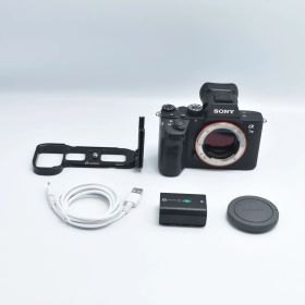 B#11381 T SONY(ソニー) フルサイズ ミラーレス一眼カメラ α7III ボディ(レンズなし) ブラック ILCE-7M3