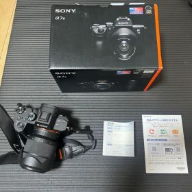 Sony α7III 標準レンズ(FE3.5-5.6/28-70)付き