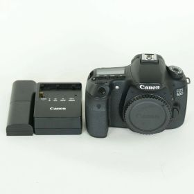 [良品 | バッテリー2個付] Canon EOS 60D ボディ | Canon EF-Sマウント
