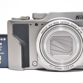 良品 Nikon Coolpix A1000 シルバー