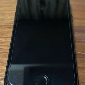 Apple iPhone 7 128G ブラック 本体