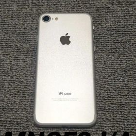【即日発送】iPhone7 32GB シルバー SIMフリー