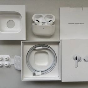 AirPods Pro 第1世代 訳あり まれにノイズあり 動作可