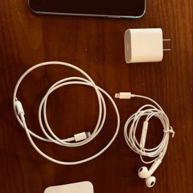 [画面割れなし]Apple iPhone 11 64GB グリーン 本体・付属品