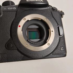 Panasonic LUMIX DC-GH5 ボディ