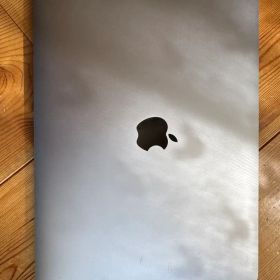 Apple MacBook Air 2020 13インチ シルバー