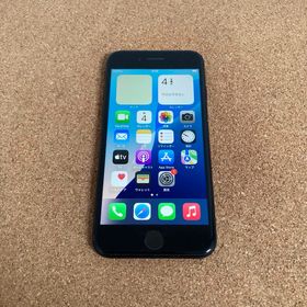 アイフォーン(iPhone)の4136【早い者勝ち】美品☆電池新品☆iPhoneSE2 64GB SIMフリー(スマートフォン本体)