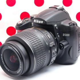 ニコン Nikon D5000❤スマホ転送OK❤動画撮影・自撮り可❤手振れ補正付