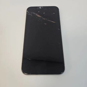 Apple iPhone 11 ホワイト 画面ひびあり