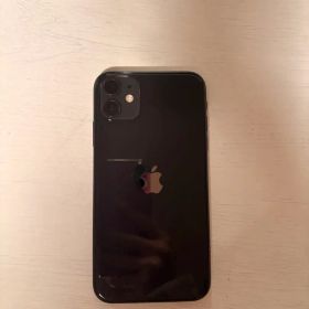 Apple iPhone 11 ブラック 本体