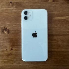 Apple iPhone 11 ホワイト