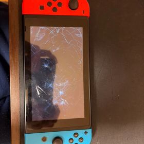 Nintendo Switch 本体 赤/青 画面ひび割れ