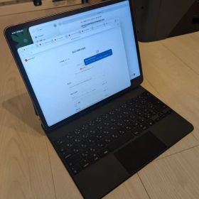 iPad Pro 12.9 第6世代 M2 1TB 純正Magic KB付