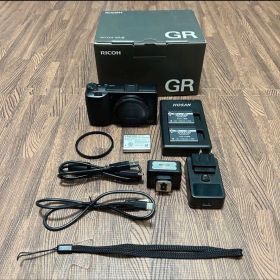 RICOH GR IIIコンパクトデジタルカメラ