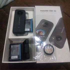 Insta360 ONE X2 本体