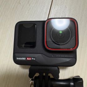 期間限定 Insta360 Ace Pro アクションカメラ