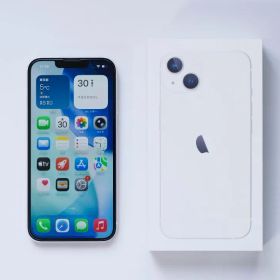 香港版 iPhone 13 128GB デュアルSIM SIMフリー ホワイト+