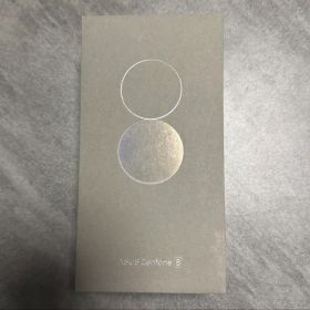 ASUS Zenfone 8 128GB 本体 美品 ホワイト ZS590KS