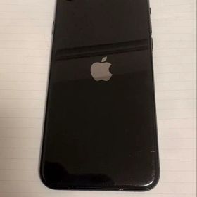 Apple iPhone SE第二世代ブラック 本体