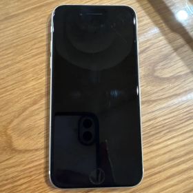 Apple iPhone SE (第2世代) ホワイト 64GB