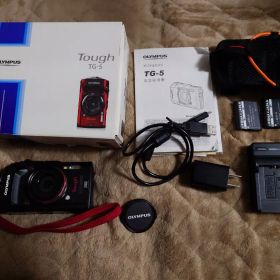 OLYMPUS TG-5 ブラック 防水防塵デジタルカメラ 付属品多数