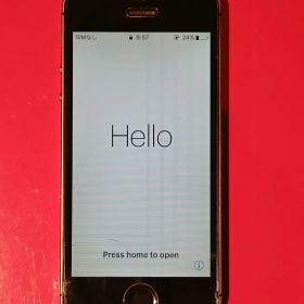 iPhone5s 32GB au ジャンク 画面割 タッチ不良 電源OK 部品取