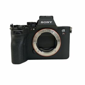 美品 【中古】 SONY α7R V ILCE-7RM5 ミラーレス 一眼レフ カメラ ボディ 高画素 有効約6100万画素 ソニー S10994696