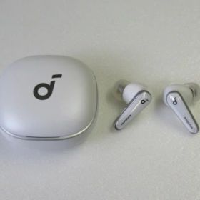 【中古品】 ANKER Soundcore Liberty 4 A3953 アンカー ワイヤレスイヤホン クラウドホワイト 送料無料！