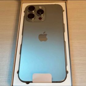 Apple iPhone 15 Pro maxナチュラルチタニウム本体