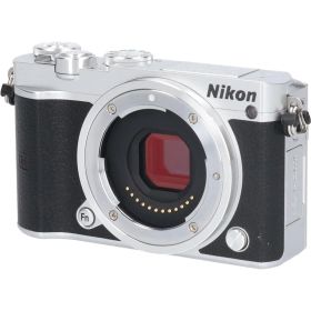 ＮＩＫＯＮ１ Ｊ５