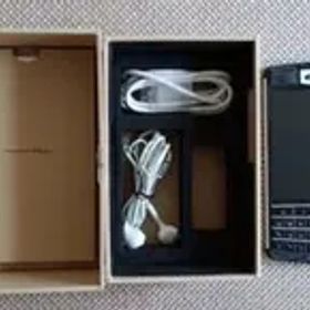 Unihertz Titan SIMフリー QWERTYキーボード搭載