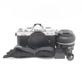 ショット数878回 ≪ほぼ新品≫ Nikon Z fc SpecialEditionキット(28mm) シルバー #20260225-3421