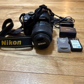 Nikon D5000 デジタル一眼レフカメラ 本体