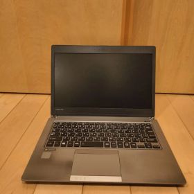 ジャンク/通電OK Dynabook R63/J Core i5-8250U
