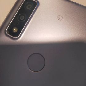 富士通 ARROWS F-51B