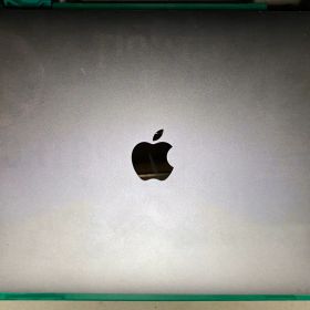 MacBook 2017 13インチ 8GB 128GB ジャンク 液晶破損