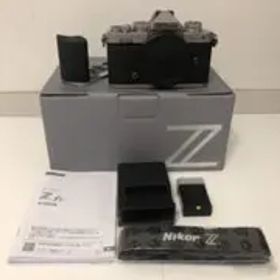 Nikon Z fc ミラーレス一眼 カメラ 本体美品おまけ付き